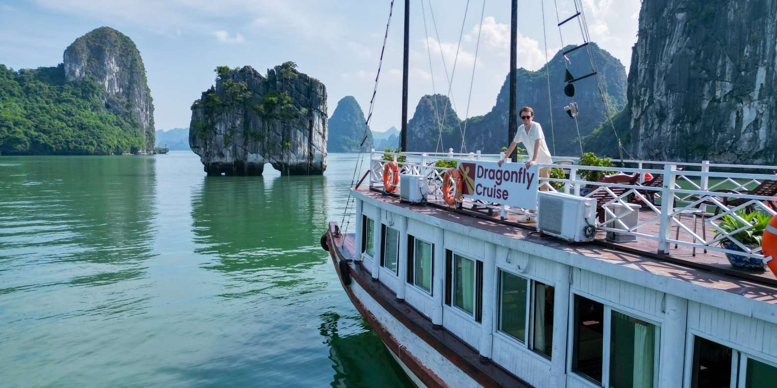 Hanoi: Islands, Caves, Kayak & Halong Dragonfly Boat Cruise