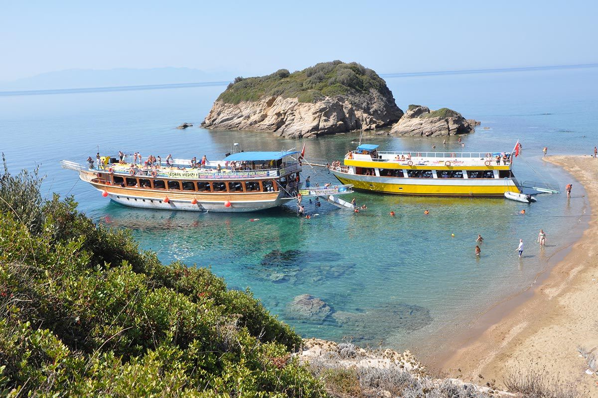 Kusadasi: Full-Day Boat Cruise Tour